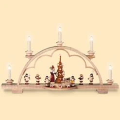 German Candle Arch Santa Giving Out Christmas Presents, Length 57 Cm / 22 Inch, Natural, Electrical Illuminated (120V, 50Hz), Original Erzgebirge By Mueller Seiffen